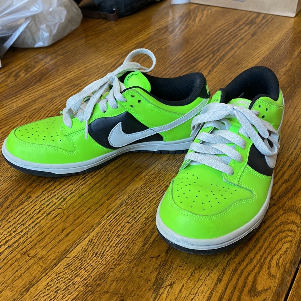 Nike Dunks - Picture 2 of 11